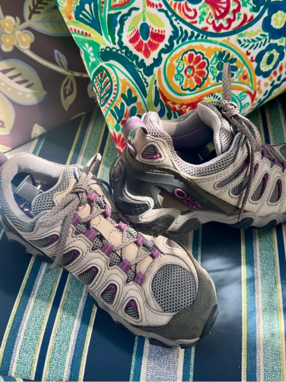 OBOZ Sawtooth Women's 7.5 HIKING SHOES in Gray and Purple $39